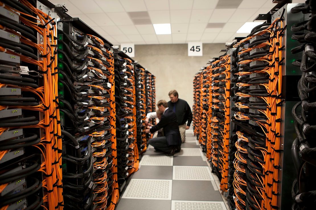 Virtual servers providing scalable cloud computing resources.
